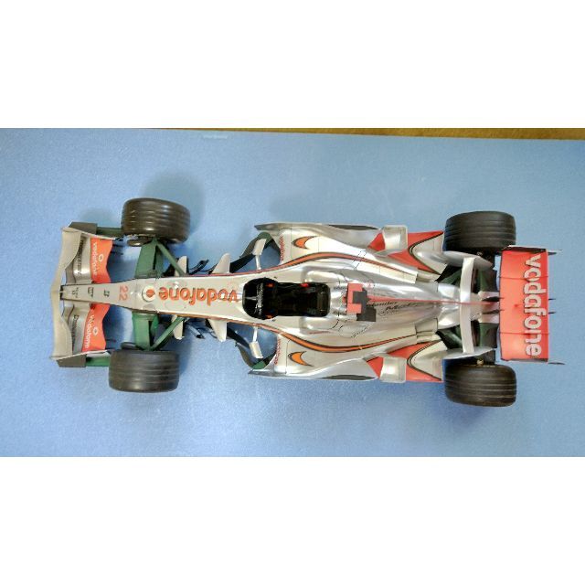ディアゴスティーニ 1/8 マクラーレン MP4-23 レーシングカー（完成品）