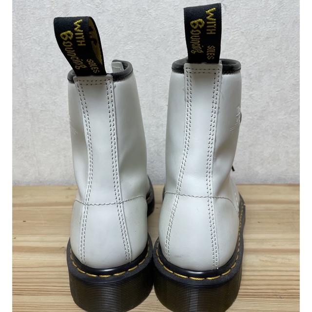 ☆UK6サイズ ドクターマーチン Dr.Martens 8ホール 白 未使用