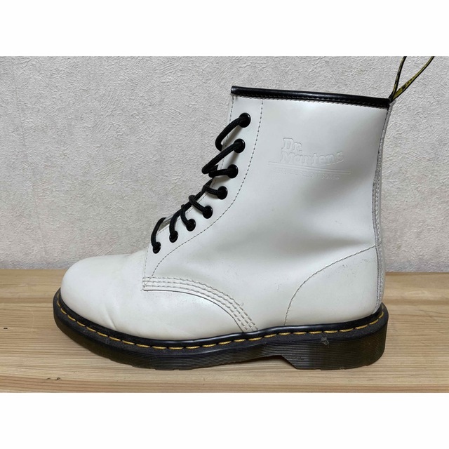 ☆UK6サイズ ドクターマーチン Dr.Martens 8ホール 白 未使用