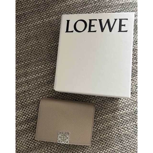 【未使用品】LOEWEウォレット