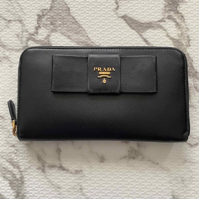 PRADA 長財布