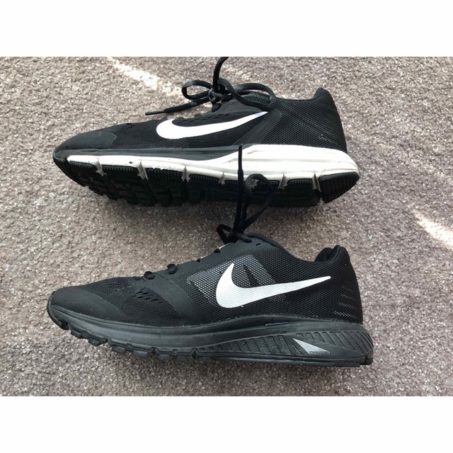 NIKE(ナイキ)のNIKE スニーカー 24.5cm ✧︎*。美品 レディースの靴/シューズ(スニーカー)の商品写真