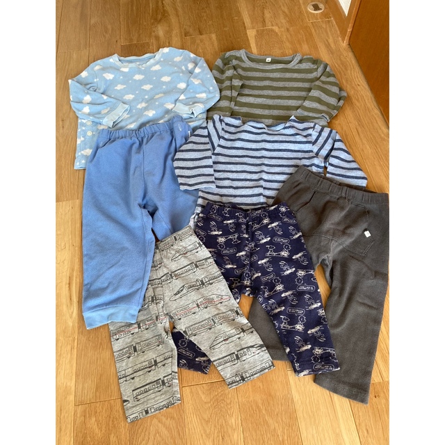 UNIQLO(ユニクロ)のパジャマ　長袖　ズボン　80 キッズ/ベビー/マタニティのベビー服(~85cm)(シャツ/カットソー)の商品写真