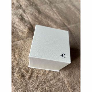 ヨンドシー(4℃)の4℃  空き箱 リング💍ネックレス(小物入れ)