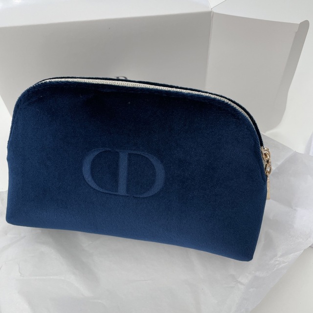 Dior(ディオール)のdior ポーチ　ピンバッジ　ノベルティ　限定 レディースのファッション小物(ポーチ)の商品写真