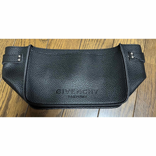 GIVENCHY - GIVENCHYノベルティコスメストッカーの通販 by あゆ27