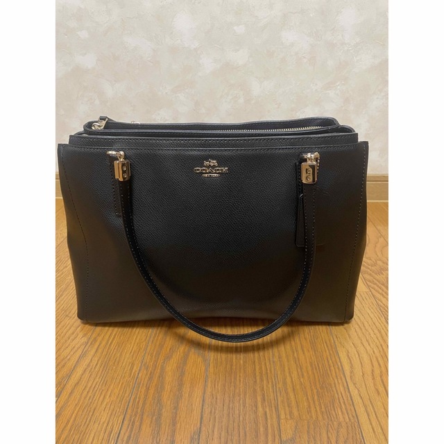 コーチ　バック　ショルダーバッグ  ブラック　COACH