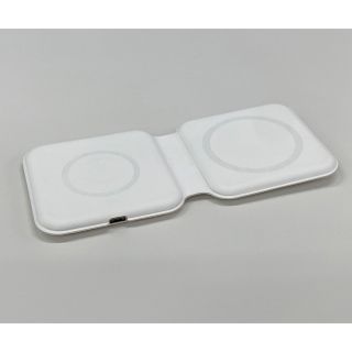 Magsafeワイヤレス充電器 2-in-1【中古品】(バッテリー/充電器)