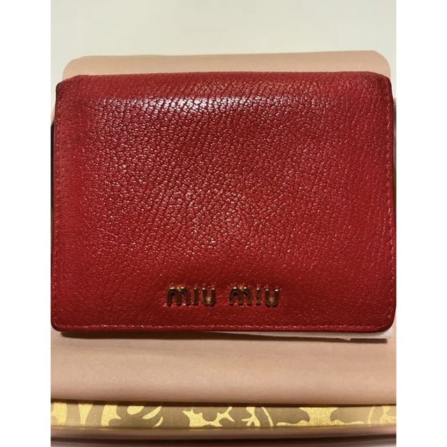 miumiu 財布