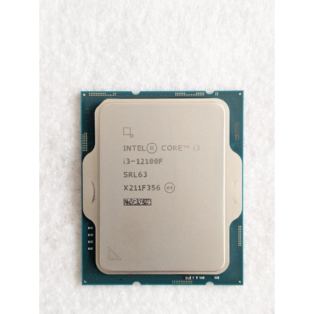 Intel Core i3 12100F 4コア/8スレッド