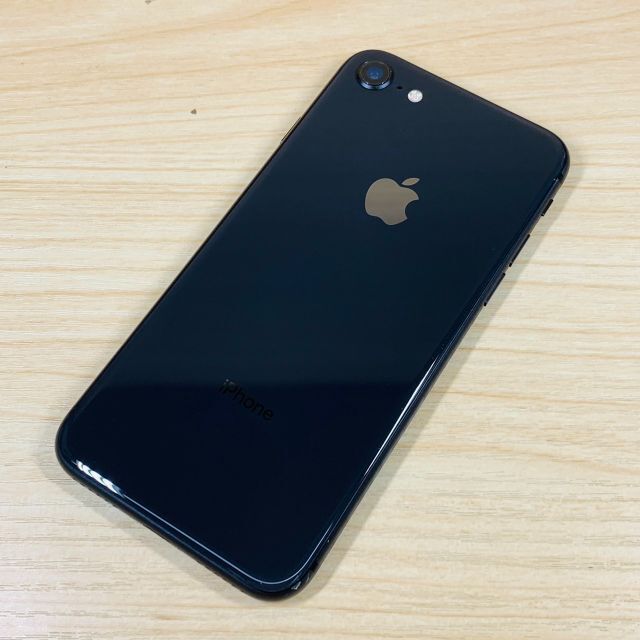 ﾊﾞｯﾃﾘｰ100％ SIMﾌﾘｰ iPhone8 256GB P82スマートフォン本体