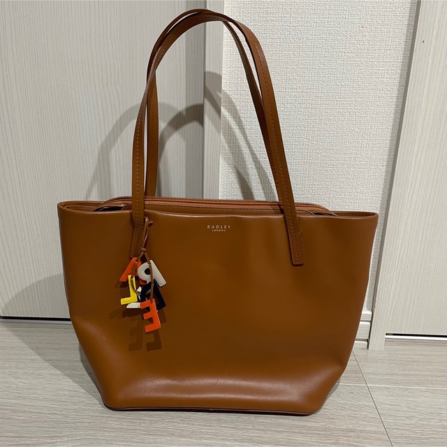 RADLEY LONDON バッグ　ブラウン　茶 レディースのバッグ(トートバッグ)の商品写真