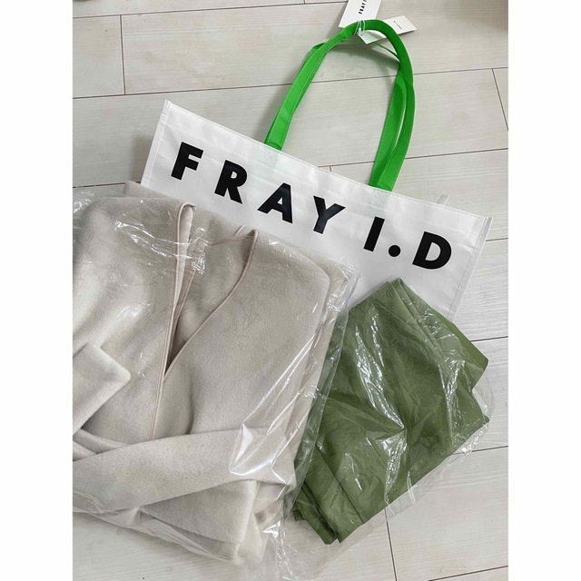 FRAY I.D(フレイアイディー)のフレイアイディー　2023 福袋　未使用　コート　スカート レディースのレディース その他(セット/コーデ)の商品写真