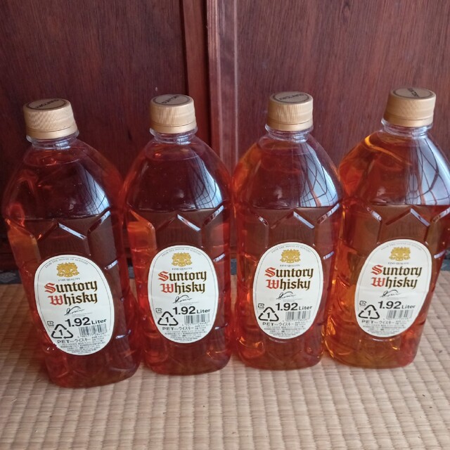 サントリー 白角 1.92L 4本-