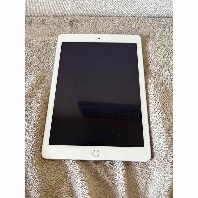 iPad Air 2 Wi-Fi + Cellular：A1567 美品 - タブレット