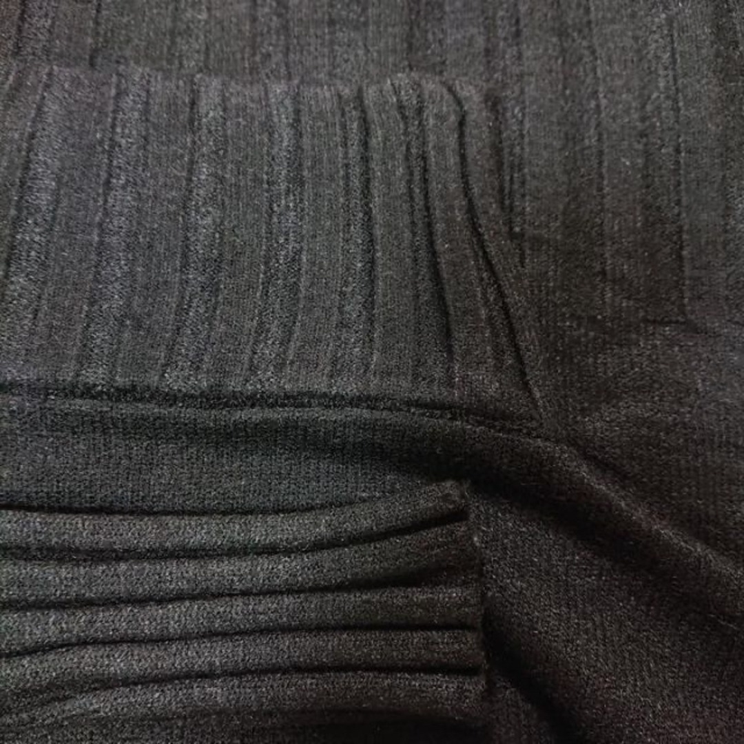ブラック　ニット　黒　秋　冬　タートルネック　セーター　ニット　長袖　シンプル レディースのトップス(ニット/セーター)の商品写真