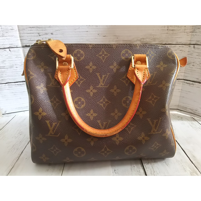 LOUIS VUITTON モノグラム