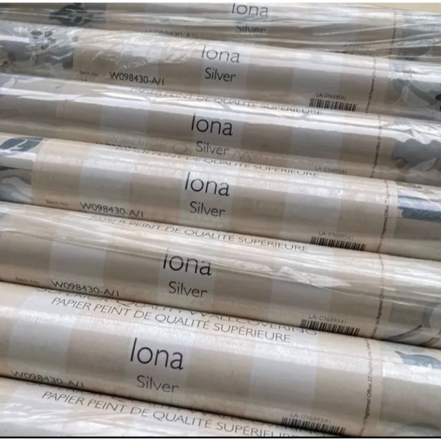 LAURA ASHLEY(ローラアシュレイ)のローラアシュレイ UK製壁紙Ionaシルバーグレー　新品1本から インテリア/住まい/日用品のカーテン/ブラインド(ロールスクリーン)の商品写真
