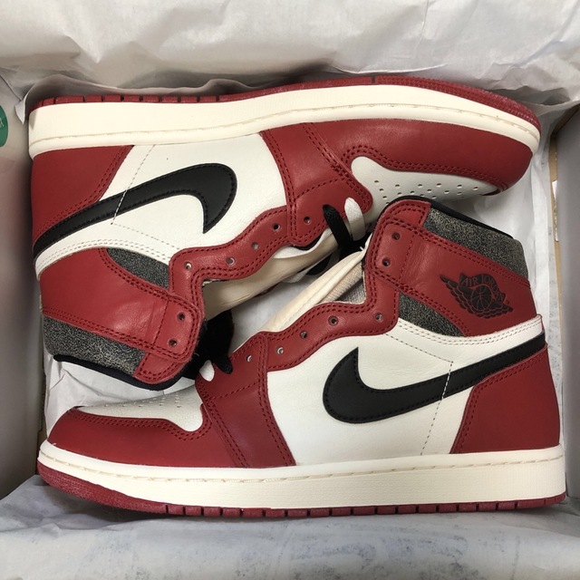 NIKE(ナイキ)のNike Air Jordan 1 High OG Chicago メンズの靴/シューズ(スニーカー)の商品写真