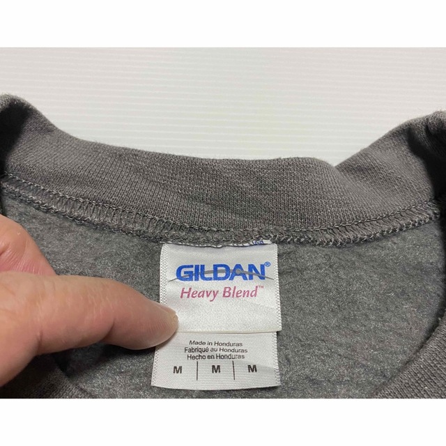 GILDAN(ギルタン)の古着☆アメカジGILDAN♡チャリティースウェットMサイズ送料無料‼︎ レディースのトップス(トレーナー/スウェット)の商品写真