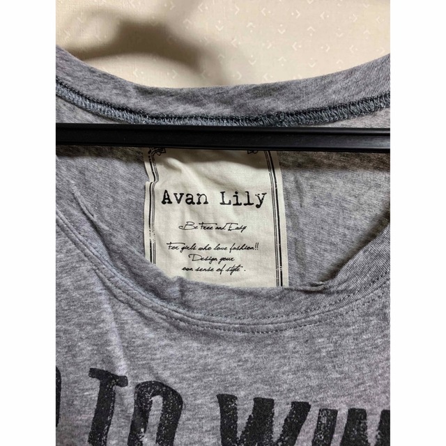 Avan Lily(アバンリリー)のAvanLily Tシャツ　カットソー レディースのトップス(Tシャツ(半袖/袖なし))の商品写真