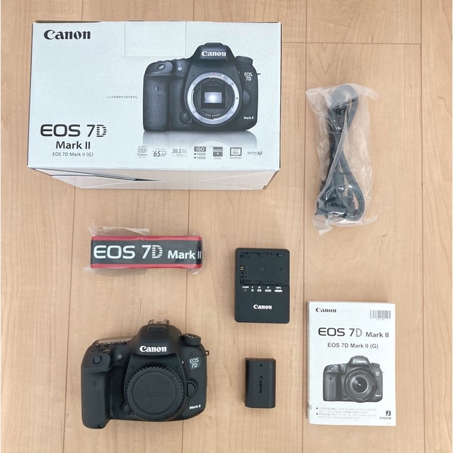 Canon  EOS 7D MARK2 (G) ボディフォーサーズ以外本体重量