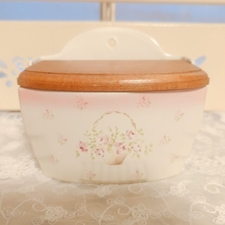 イマン　imane　ローズバスケット　陶器アルメット缶(小物入れ)
