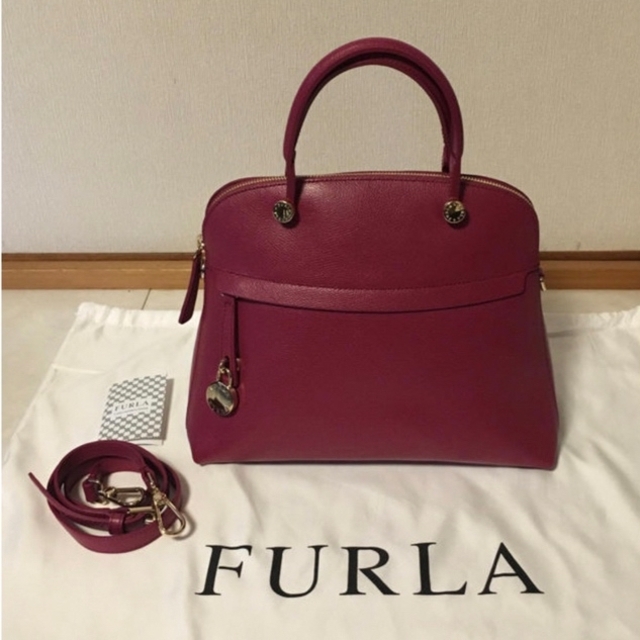 Furla(フルラ)のFURLA パイパー レディースのバッグ(ハンドバッグ)の商品写真