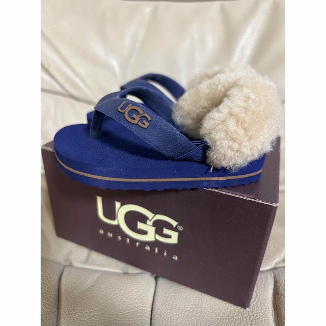 UGG(アグ)のUGG   ベビーサンダルsize〜12ヶ月  試着のみ   キッズ/ベビー/マタニティのベビー靴/シューズ(~14cm)(サンダル)の商品写真