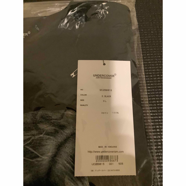 UNDERCOVER(アンダーカバー)のUNDERCOVER × VERDY Tシャツ　サイズXL 黒 メンズのトップス(Tシャツ/カットソー(半袖/袖なし))の商品写真