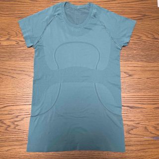 ルルレモン(lululemon)のSwiftly Tech Short Sleeve (ヨガ)