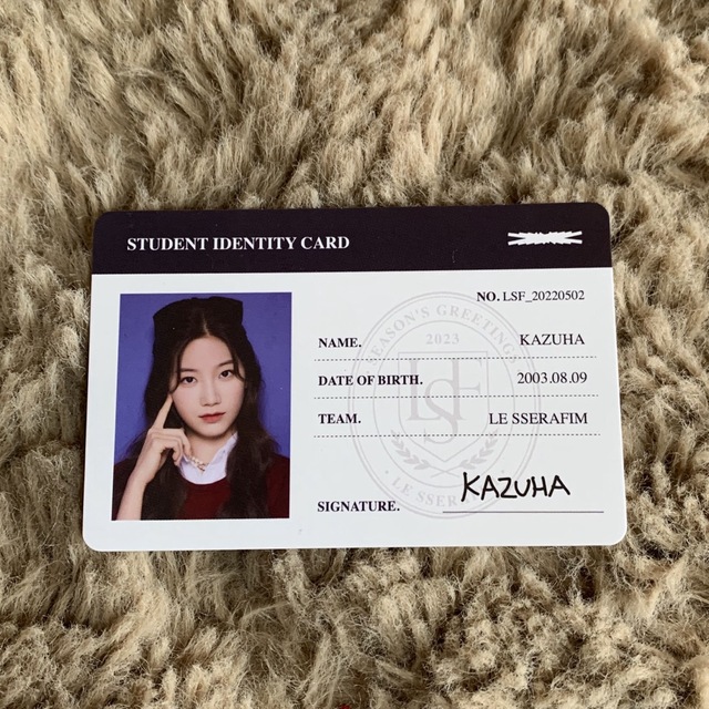 LE SSERAFIM(ルセラフィム)のle sserafim ルセラフィム かずは カズハ シーグリ id 学生証 エンタメ/ホビーのCD(K-POP/アジア)の商品写真