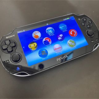 プレイステーションヴィータ(PlayStation Vita)の送料無料　PSVita 本体 PCH-1100［ブラック］　(携帯用ゲーム機本体)