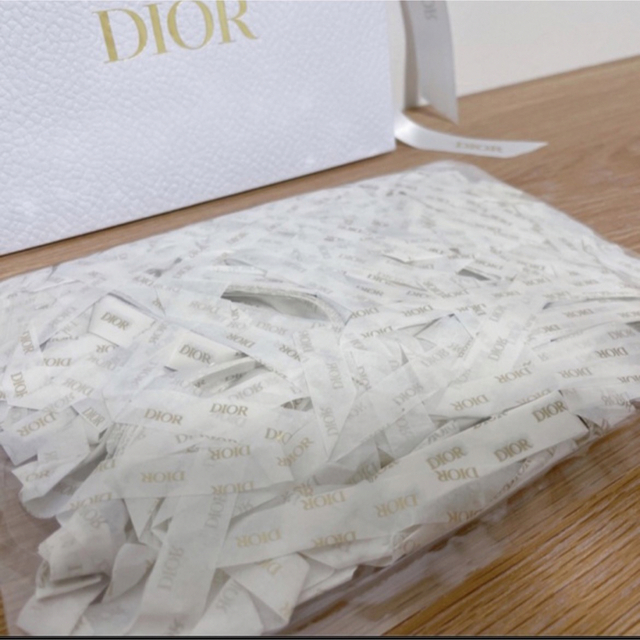 Christian Dior(クリスチャンディオール)の『な様』ギフトボックス/Christian Dior インテリア/住まい/日用品のオフィス用品(ラッピング/包装)の商品写真