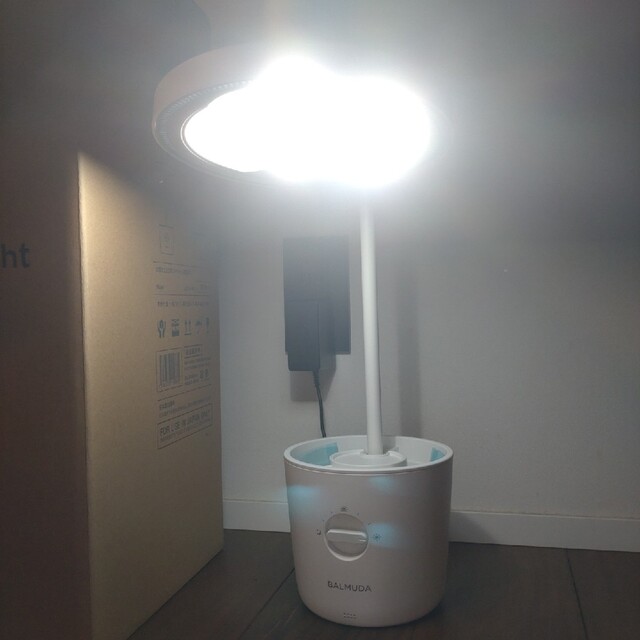 BALMUDA The Light バルミューダ ザ・ライト 白 電気スタンド BALMUDA The Light バルミューダ ザ・ライト 白 電気スタンド