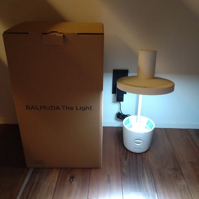 BALMUDA The Light バルミューダ ザ・ライト 白 電気スタンド BALMUDA The Light バルミューダ ザ・ライト 白 電気スタンド
