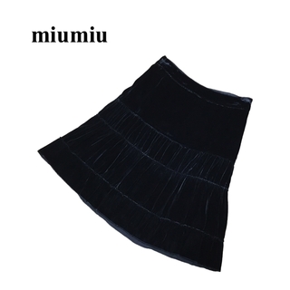 ミュウミュウ(miumiu)のmiumiu ミュウミュウ　スカート　ベロア　黒(ひざ丈スカート)