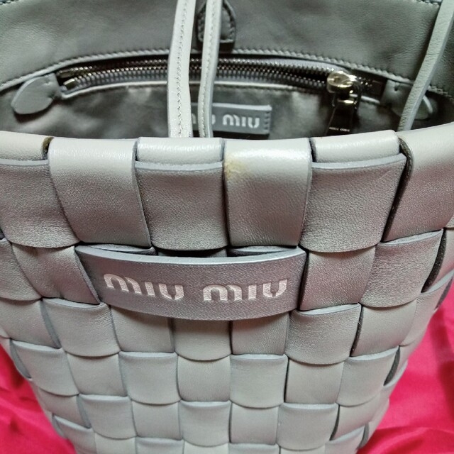 MIU MIU　バケツ型2WAYショルダーバッグ 4