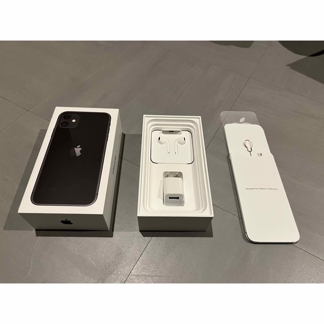 【新品・未使用】iPhone 11 ブラック 64GB ドコモ simフリー