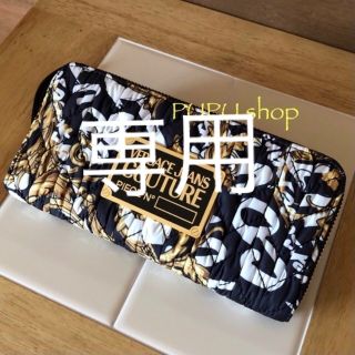 ヴェルサーチ(VERSACE)の【かず様 専用です】ヴェルサーチジーンズクチュール　長財布　キルティング(財布)