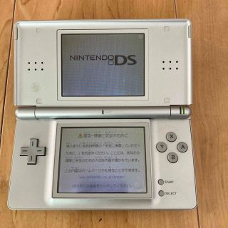 ニンテンドーDS(ニンテンドーDS)のDS ニンテンド-DS LITE グロスシルバー　中古(携帯用ゲーム機本体)