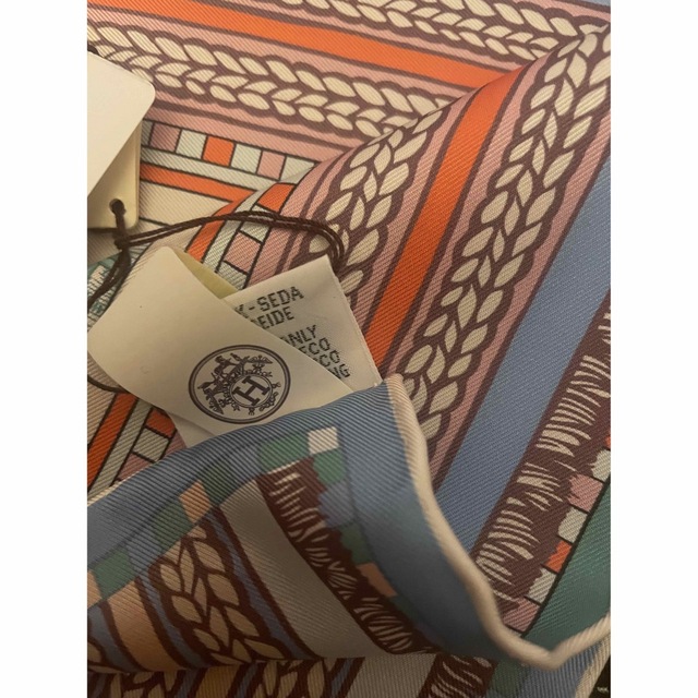 Hermes - 雑誌掲載 エルメス 2022 SS カレ90 ダブルフェイス スカーフ