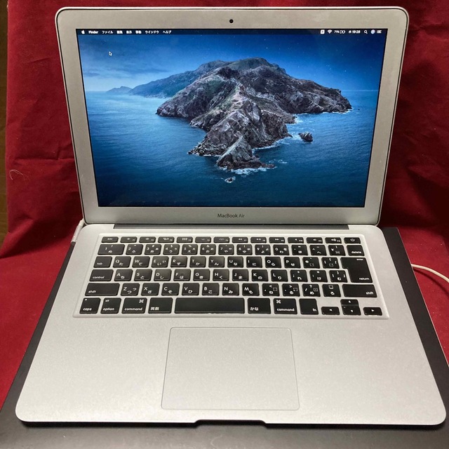 Mac (Apple)(マック)のあんちゃんさん専用MacBook Air (13-inch, 2011) 3 スマホ/家電/カメラのPC/タブレット(ノートPC)の商品写真