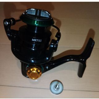 ダイワ(DAIWA)のダイワ　MR750  DAIWA　スピニングリール(リール)