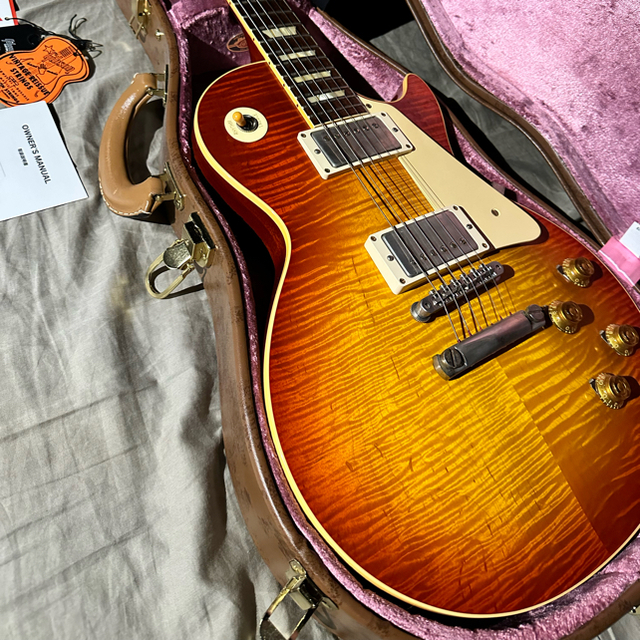 Gibson 60th Anniversary 1959 LP Hand 3