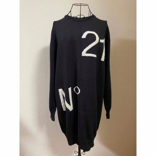 【美品】N°21 ヌメロヴェントゥーノ　ロングニットワンピース　ビッグロゴ　黒