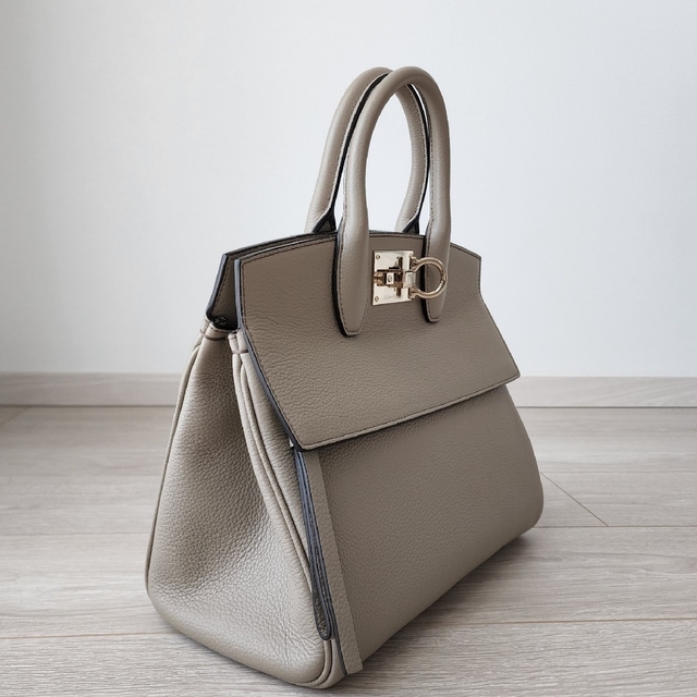 大感謝セール】 Ferragamo Salvatore - ハンドバッグ 極美品