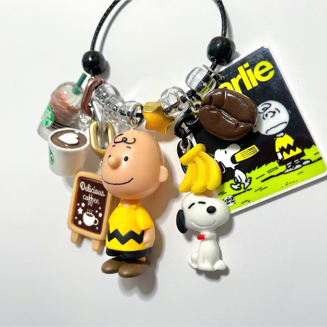 SNOOPY(スヌーピー)のバナナフラペチーノとコーヒーでひと休み🐶👦キーホルダー ハンドメイドのアクセサリー(キーホルダー/ストラップ)の商品写真