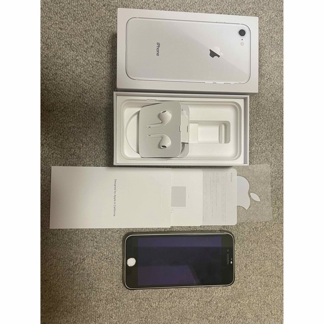 Apple(アップル)のiPhone8   64GB  シルバー スマホ/家電/カメラのスマートフォン/携帯電話(スマートフォン本体)の商品写真