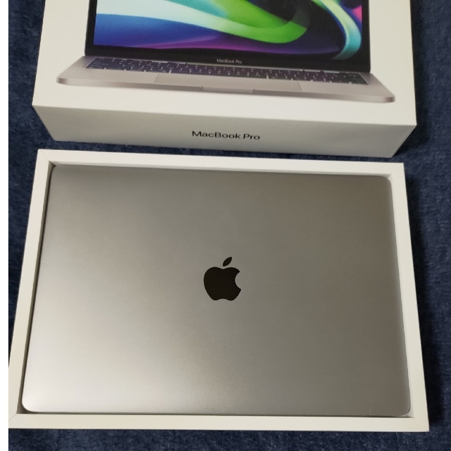 【美品】MacBook 2017 MPXT2J/A 充放電回数29回！